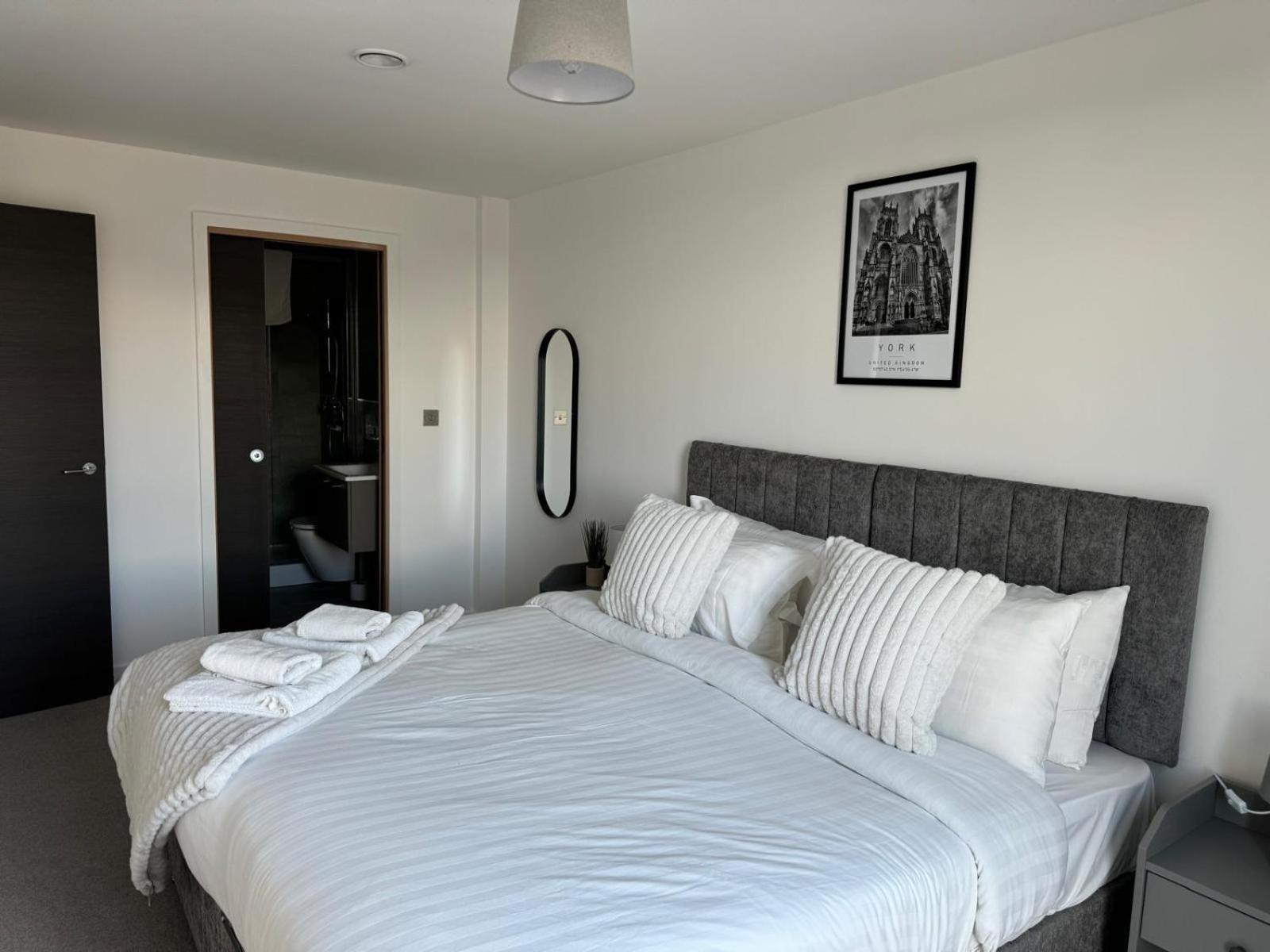 York Minster Icona 250 Free Parking & Gym Apartamento Exterior foto